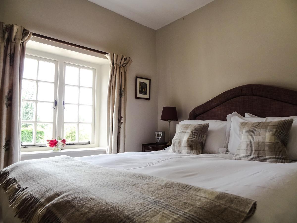 Huxham Farmhouse Bed & Breakfast East Pennard ภายนอก รูปภาพ