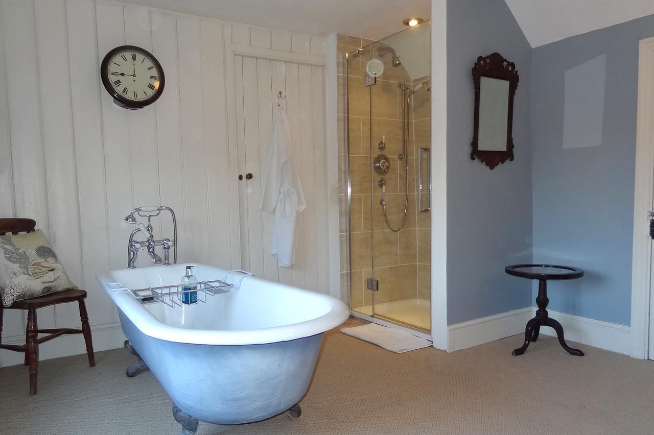 Huxham Farmhouse Bed & Breakfast East Pennard ภายนอก รูปภาพ