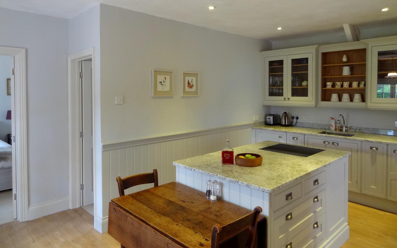 Huxham Farmhouse Bed & Breakfast East Pennard ภายนอก รูปภาพ