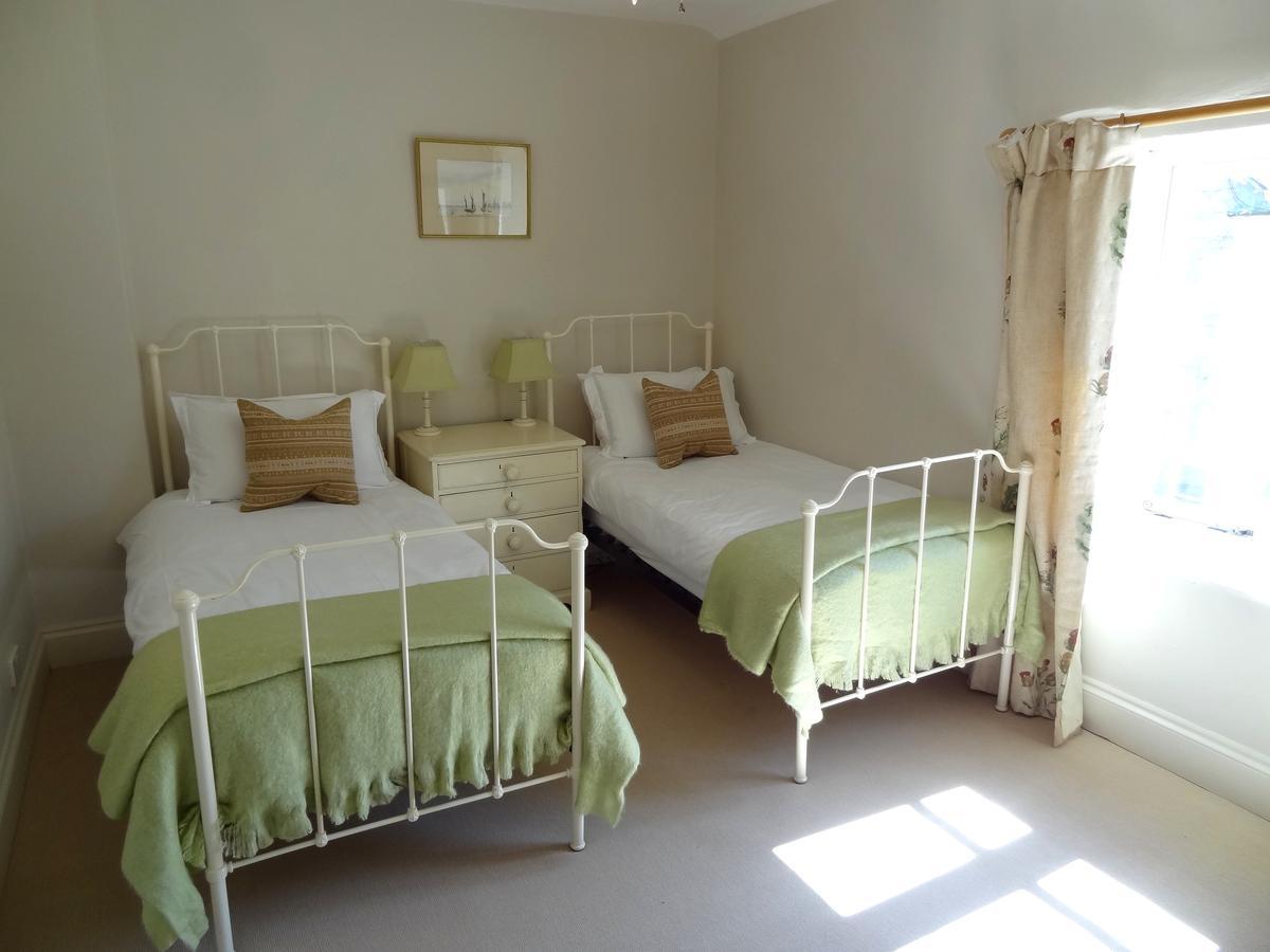 Huxham Farmhouse Bed & Breakfast East Pennard ภายนอก รูปภาพ