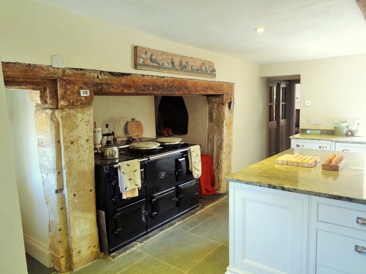 Huxham Farmhouse Bed & Breakfast East Pennard ภายนอก รูปภาพ