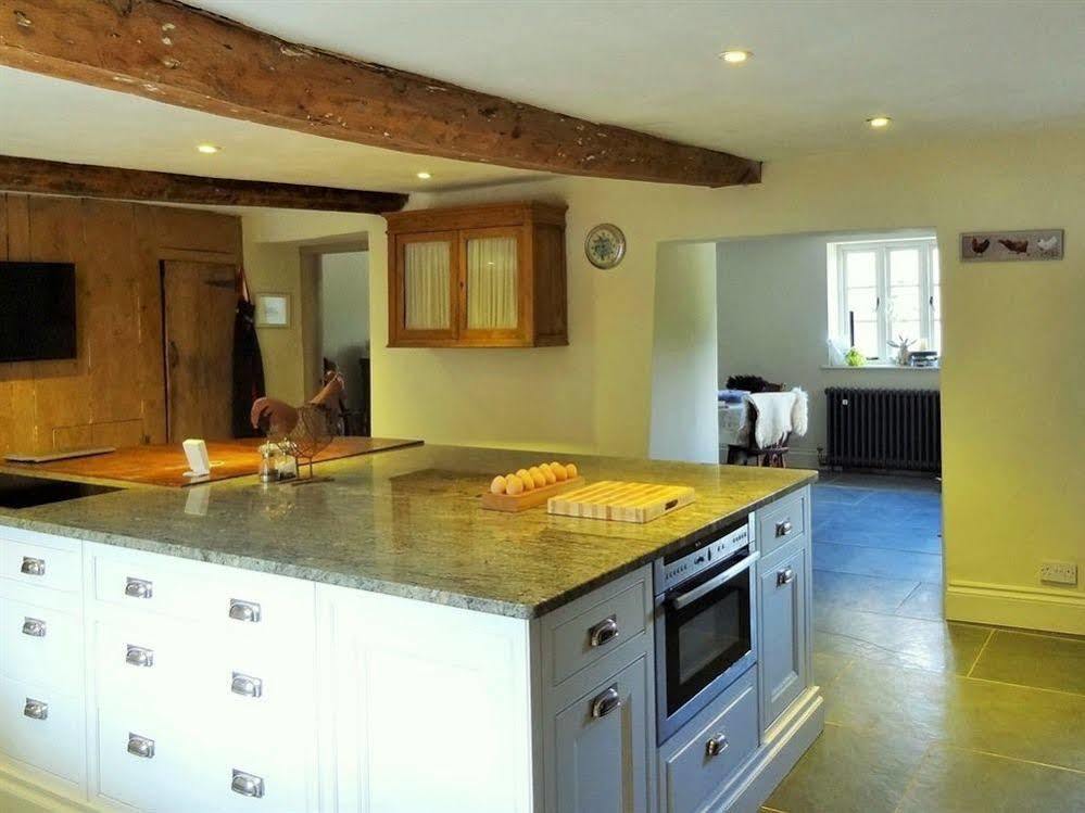 Huxham Farmhouse Bed & Breakfast East Pennard ภายนอก รูปภาพ